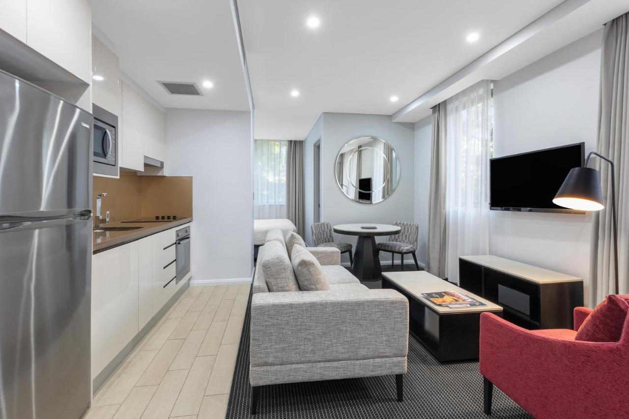 Meriton Suites North Ryde Sydney Eksteriør bilde A typical apartment at the hotel