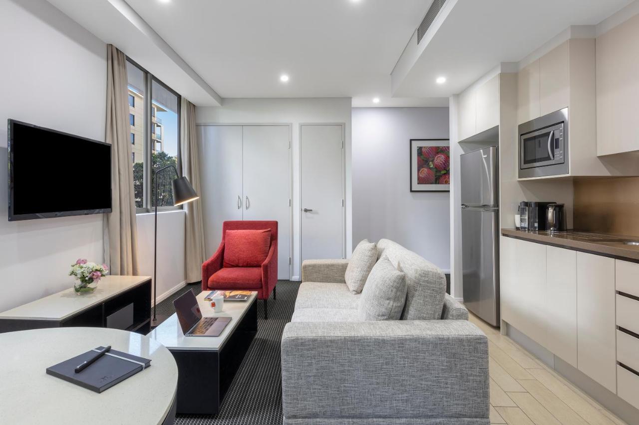 Meriton Suites North Ryde Sydney Eksteriør bilde A typical apartment at the hotel